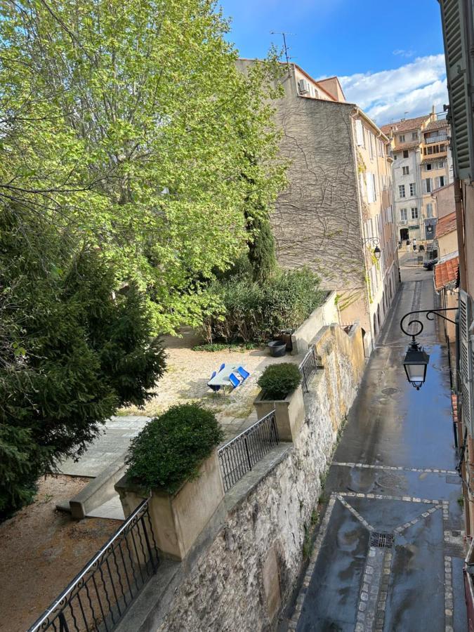 Un Moment Suspendu Apartment Aix-en-Provence Exterior foto